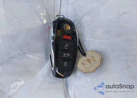 2014 Volkswagen Touareg 3.6L Executive/3.6L Lux/3.6L R-Line/3.6L Sport from USA, damaged, VIN WVGDF9BP5ED002594